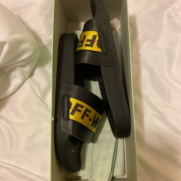 Off-White Men's Industrial Leather Slide Sandals - Picture 2 of 4